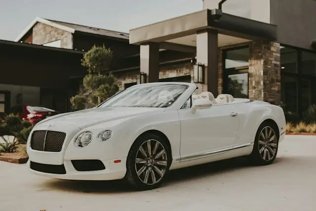 Bentley continental blanche cabriolet