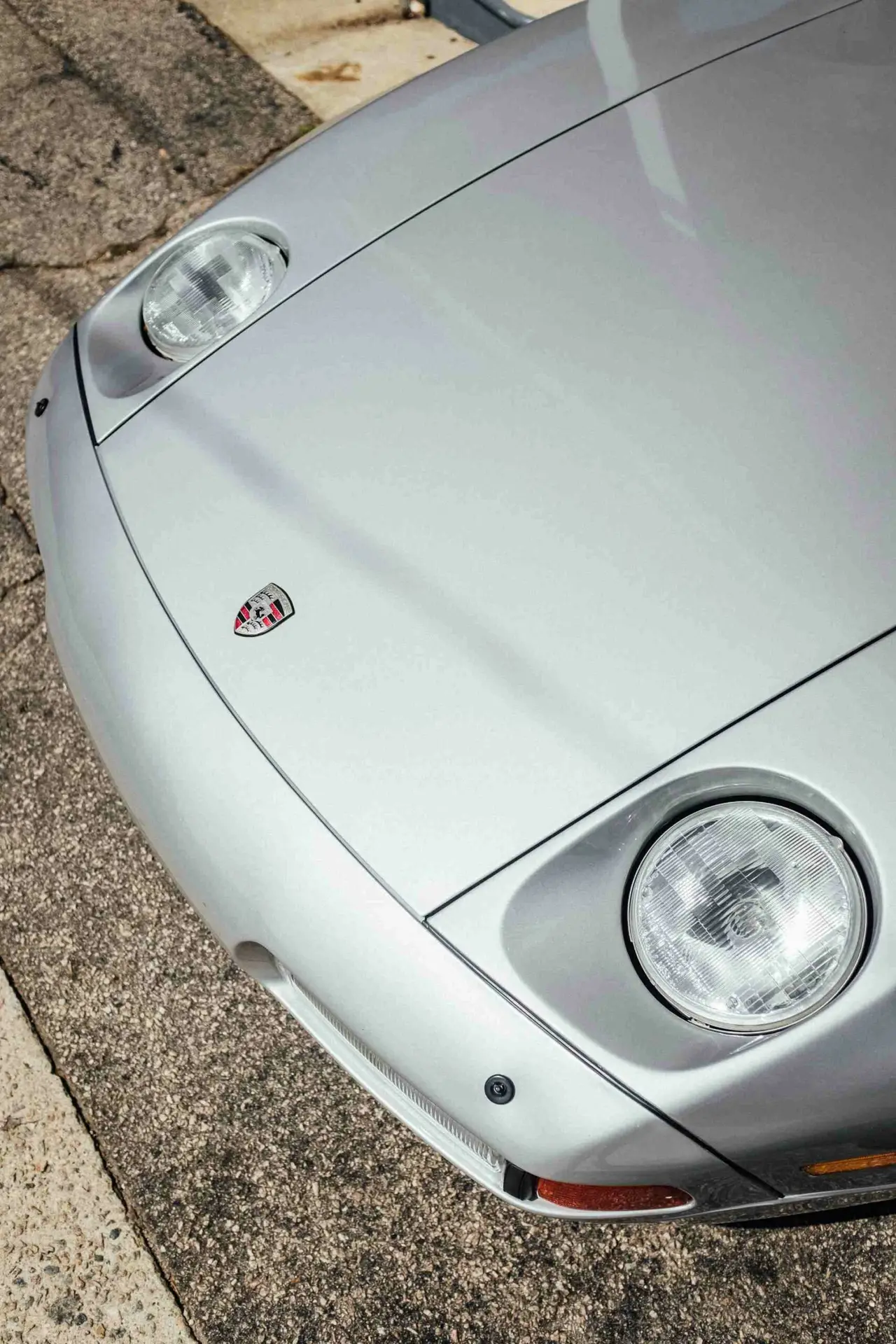 Capot de Porsche 928 coupé