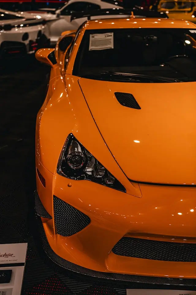 Lexus LFA Orange Capot