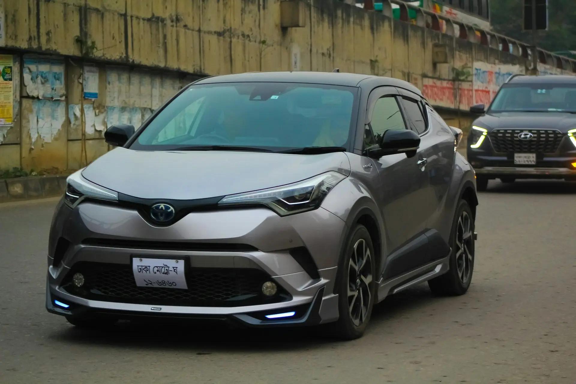 Toyota C-HR gris