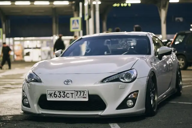 Toyota GT86 blanche