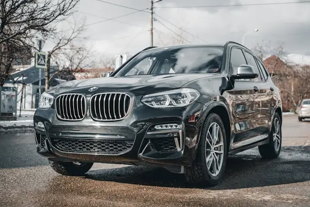 BMW X3 noir avant