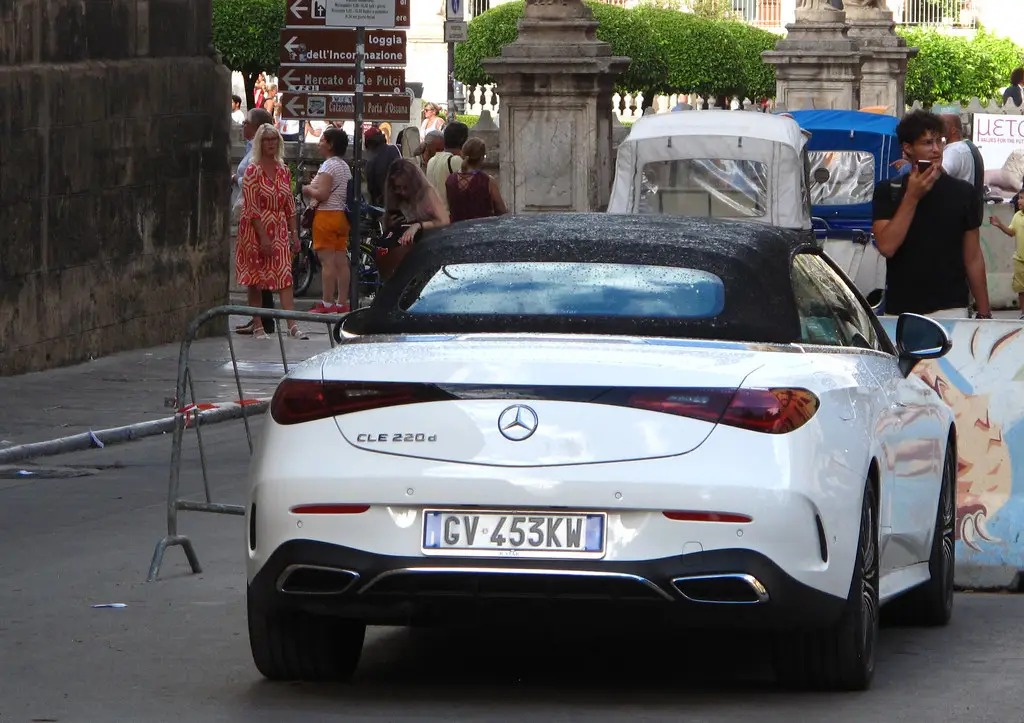 Mercedes CLE 220d Blanche Cabriolet arrière