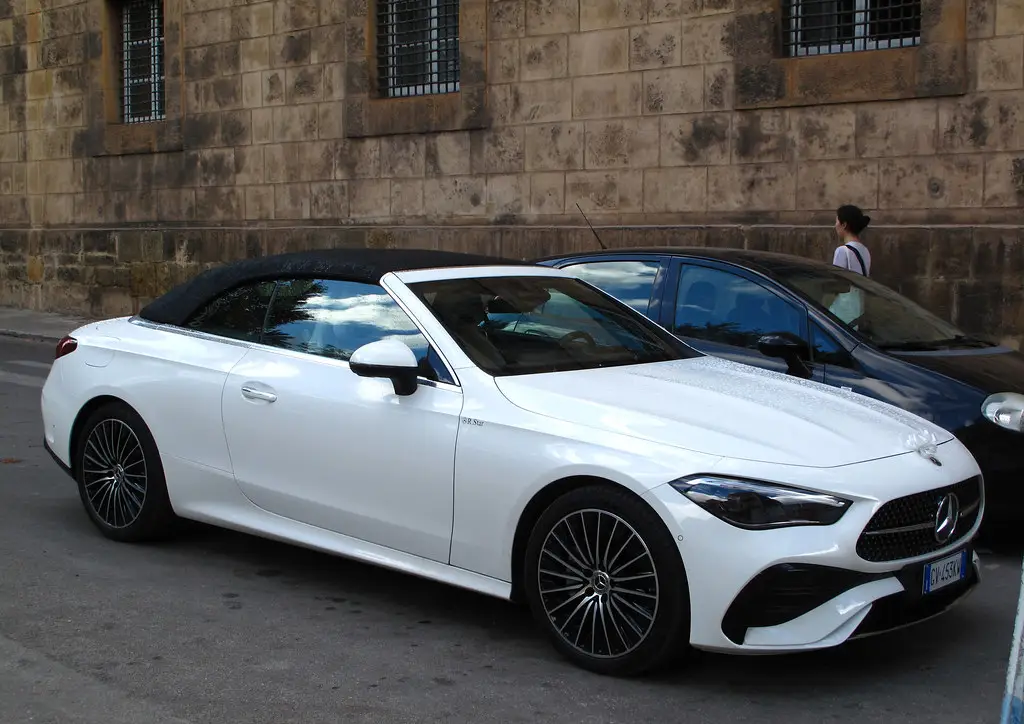 Mercedes CLE 220d Cabriolet blanche