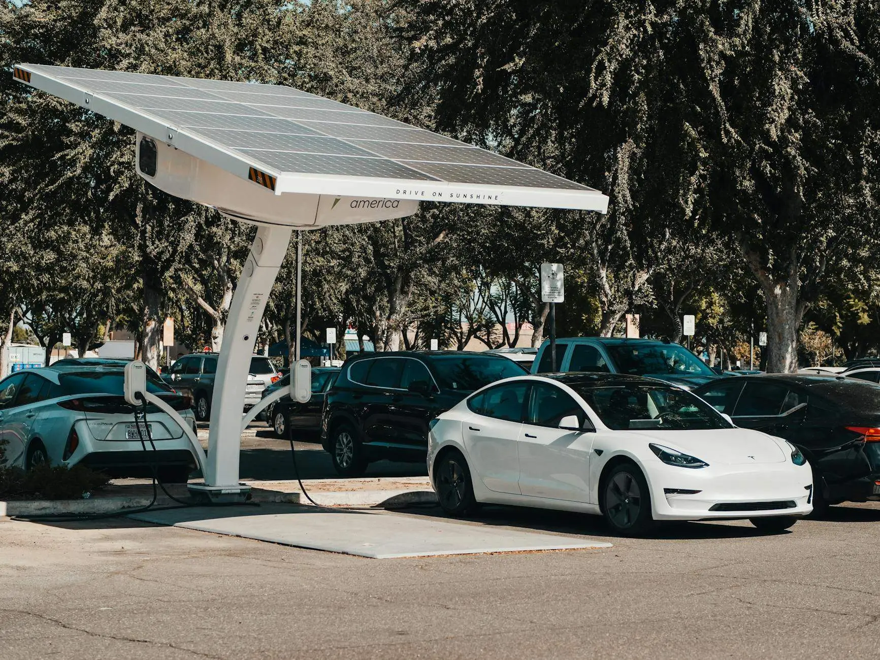 Les voitures électriques à 700 km d'autonomie : top modèles