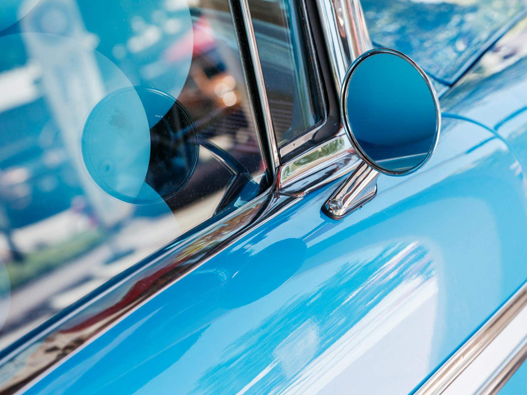 Bleu Iron Renault : la couleur qui fait sensation !