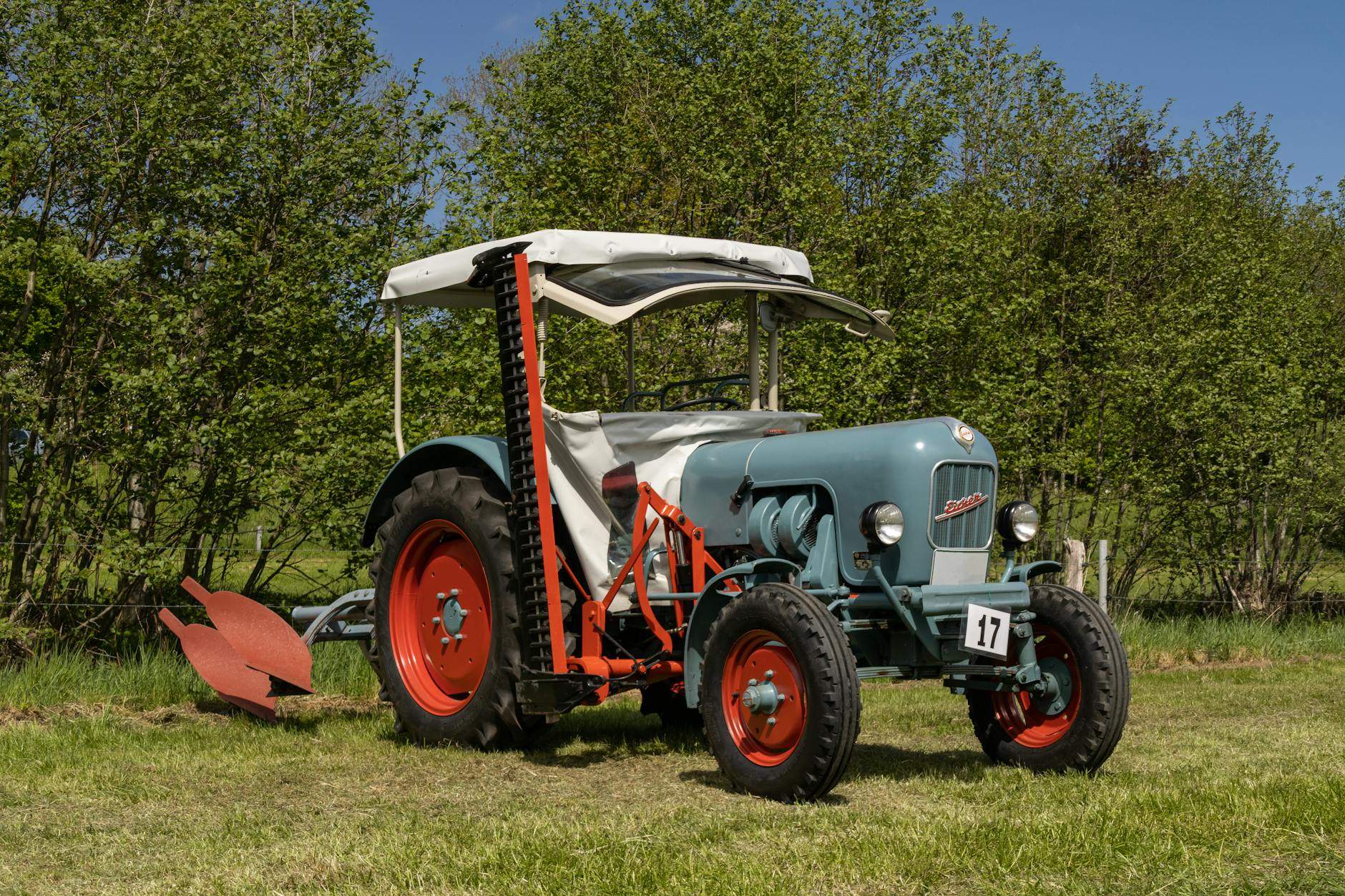 renault-super-5-d-tracteur-tresor