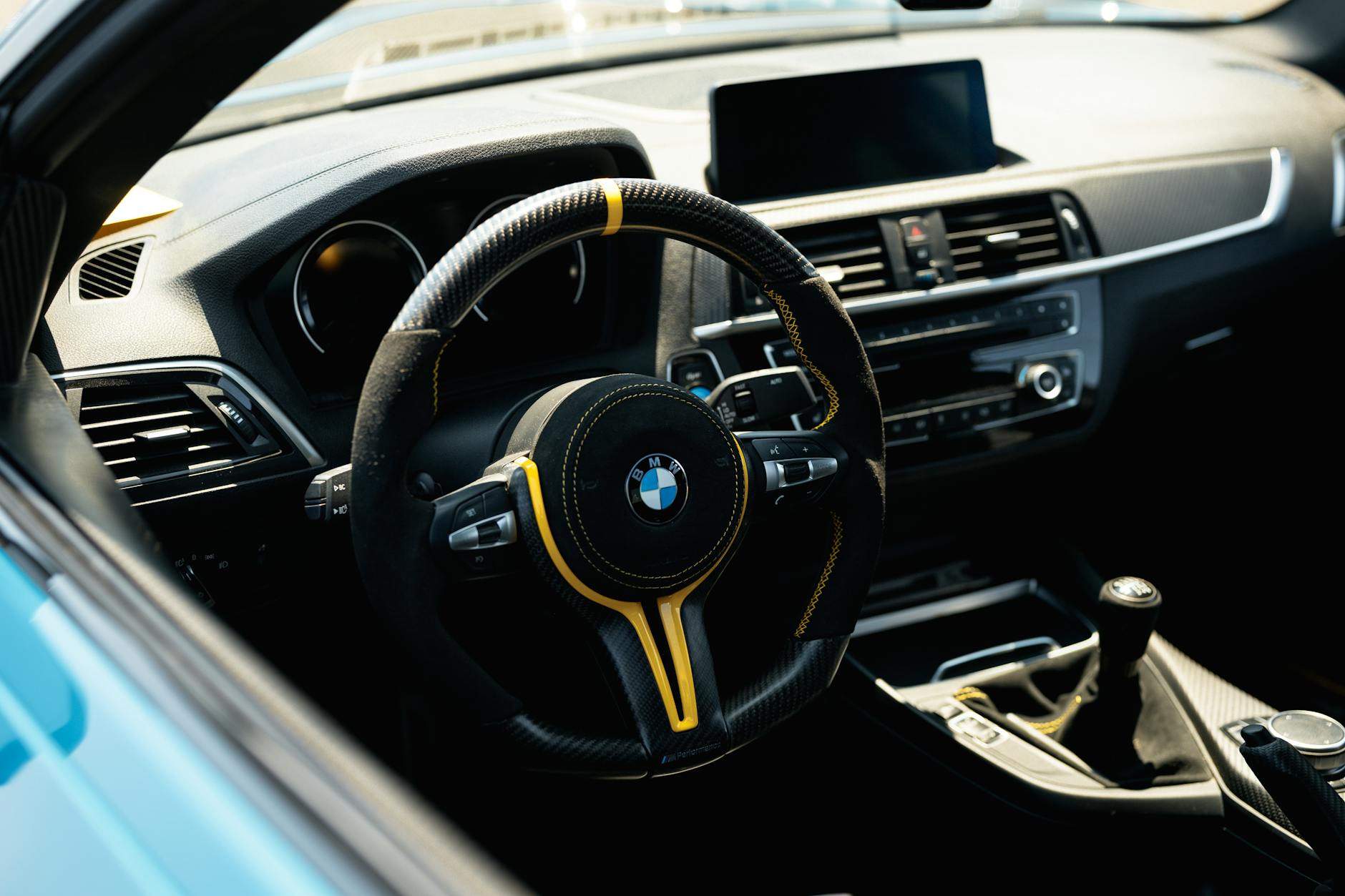 BMW 320d : fiabilité et avis qui surprennent !