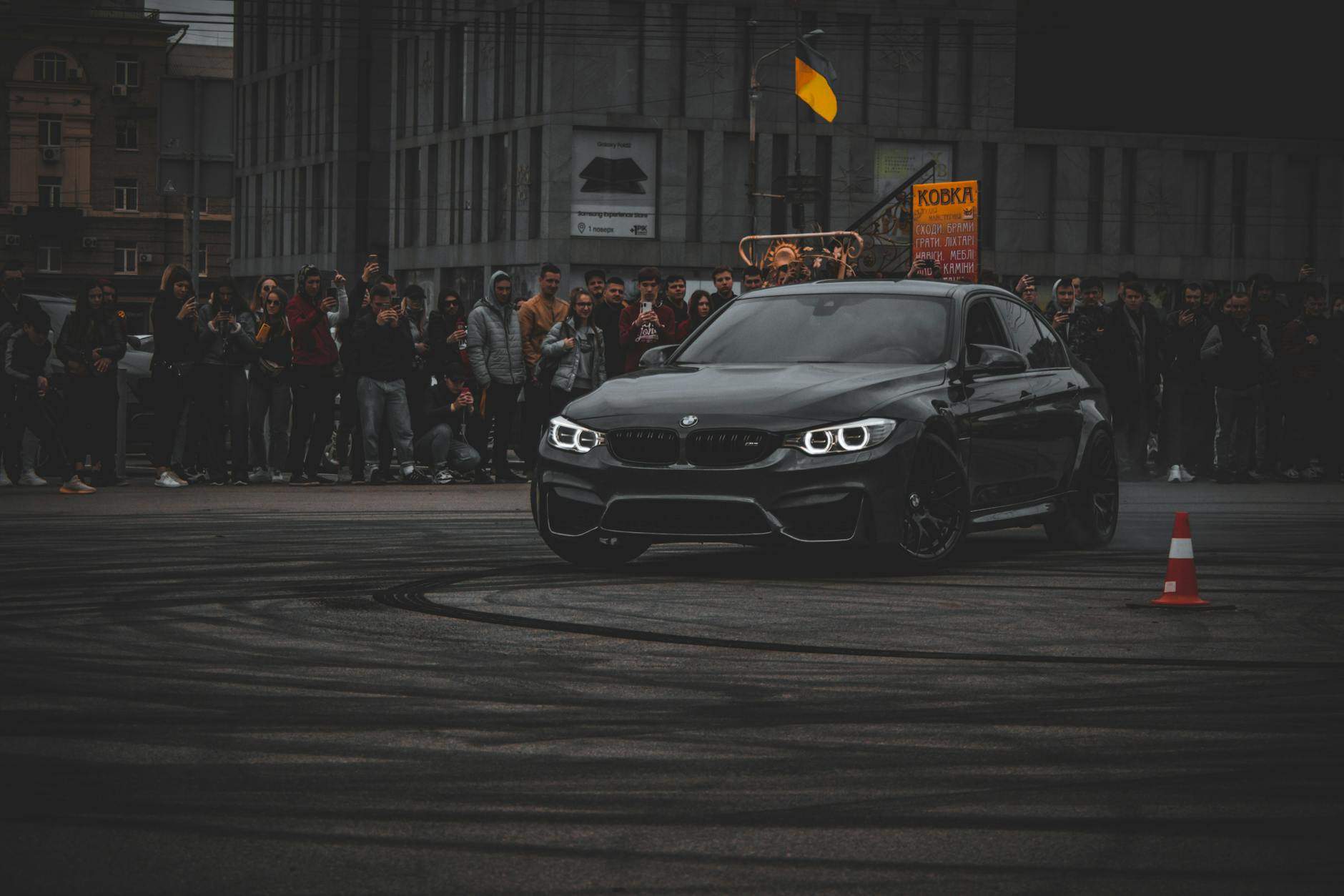 BMW E30 drift : découvre son secret de performance