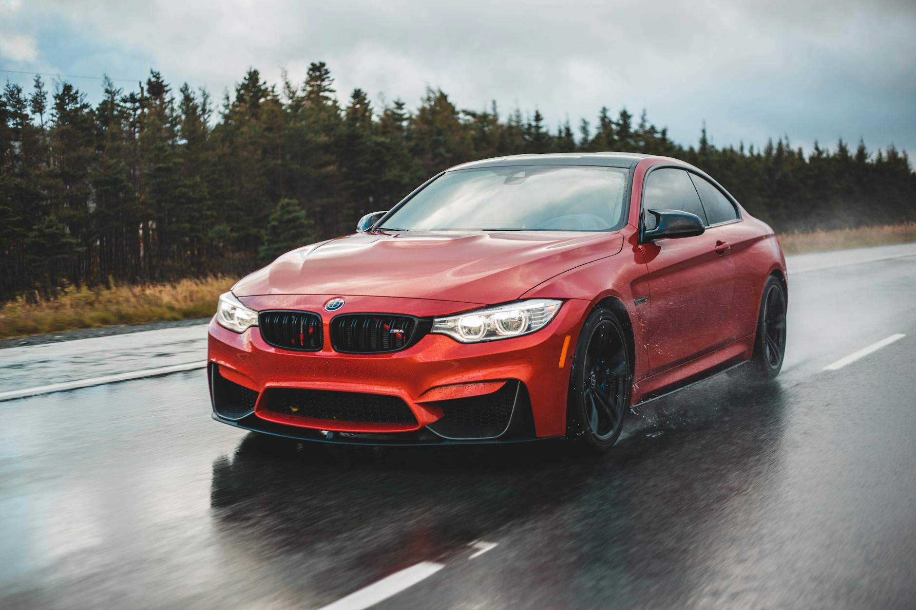 bmw-m8-performance-luxe
